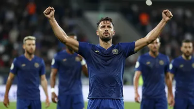 Annecy renverse Grenoble (1-2) en Ligue 2 grâce à des buts de Samba Diba et Paul Venot dans les vingt dernières minutes...