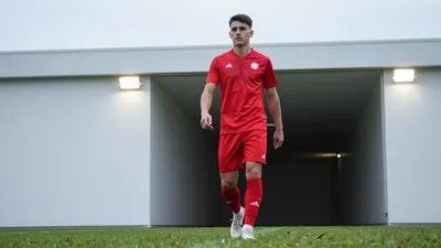 Le jeune milieu Nolan Ferro quitte le FC Annecy pour le FK Javor en Serbie, dans le cadre d'un mercato qui a vu le club...